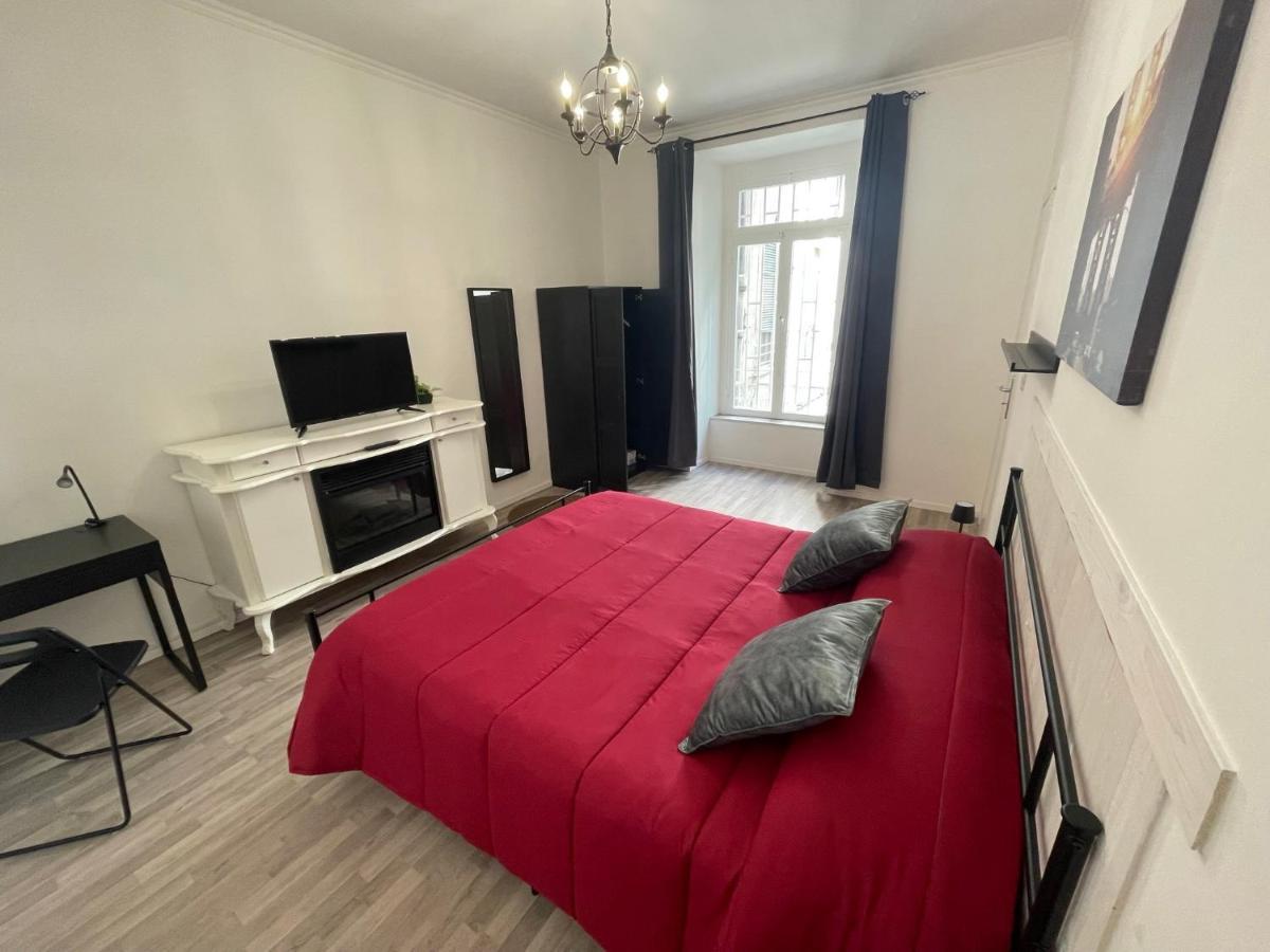 Plan B Apartment Наполи Екстериор снимка